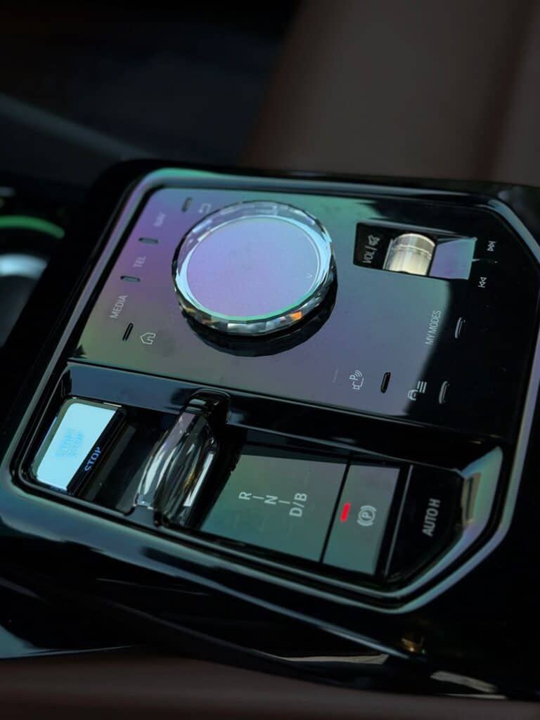 BMW i5 M60