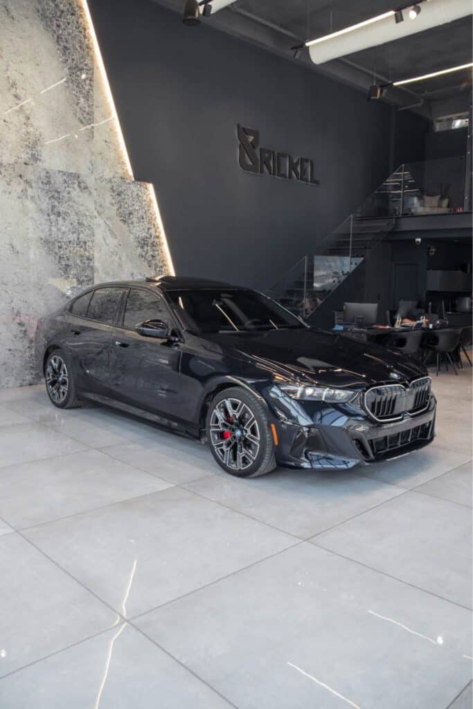 BMW i5