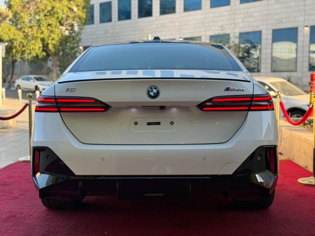 BMW i5 M60