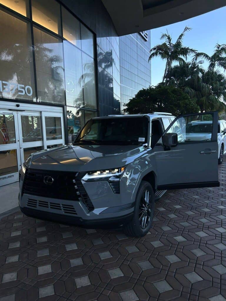 לקסוס GX 550