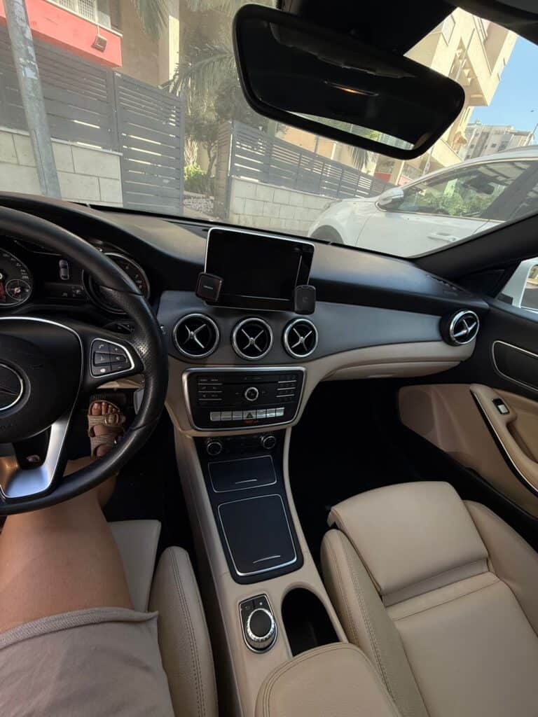 Mercedes cla200 שמורה !