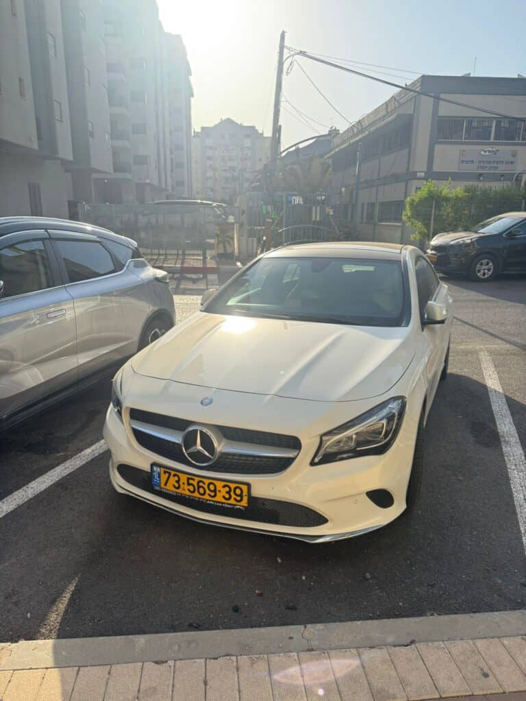 Mercedes cla200 שמורה !