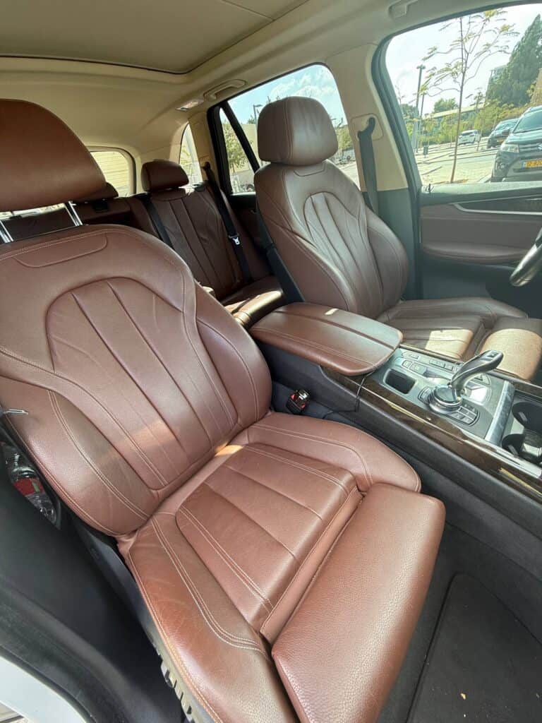 למכירה – BMW X5 40e xDrive Exclusive