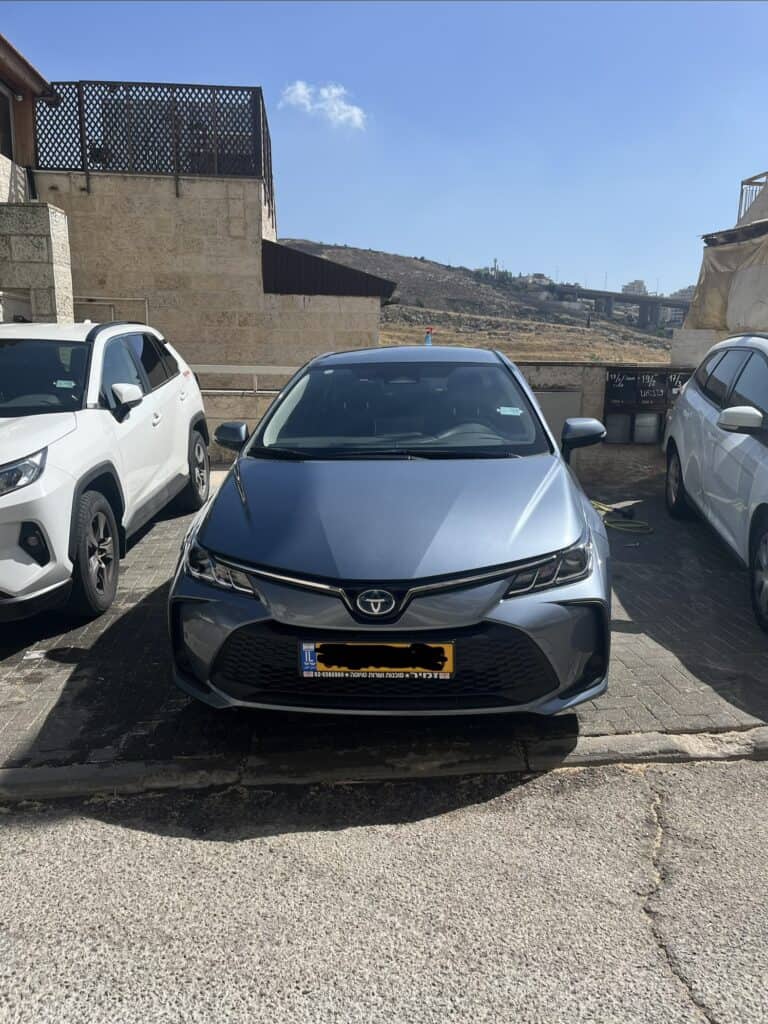 טויוטה קורולה Sense היברידית אוט׳ 1.8