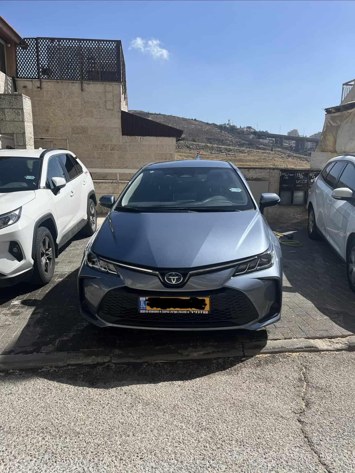 טויוטה קורולה Sense היברידית אוט׳ 1.8