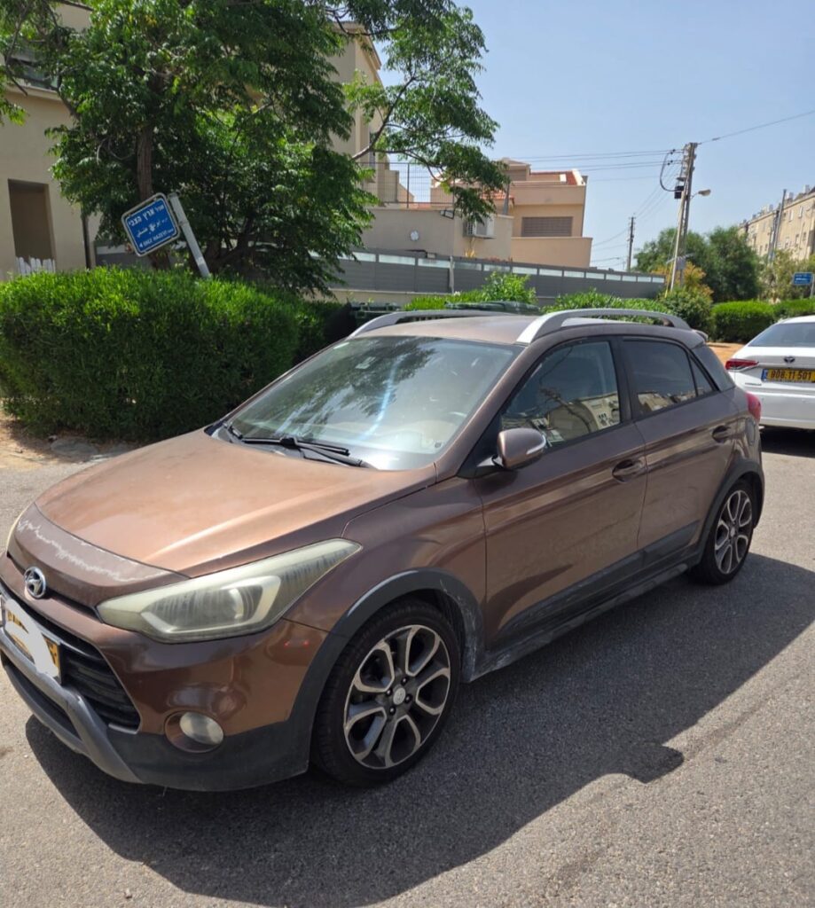 🚗 למכירה: יונדאי i20 Cross 2017