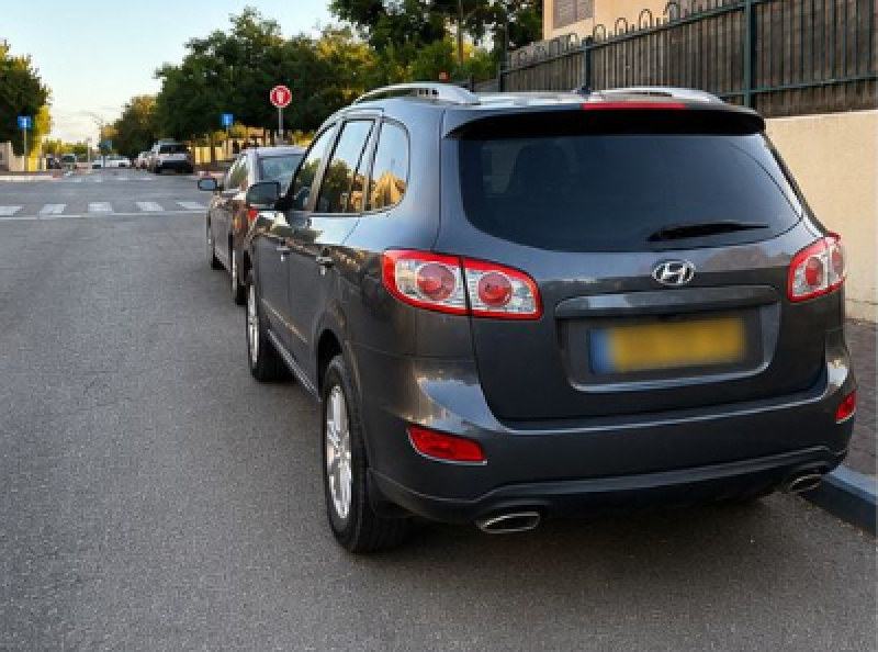 יונדאי, סנטה פה, 4X4 Executive אוט' בנזין 7 מק' 2.3 (174 כ"ס)